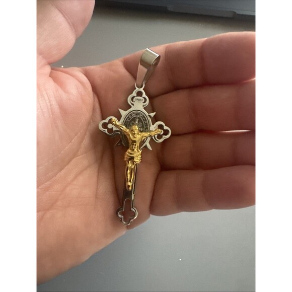 Stainless Steel Saint St. Benedict Crucifix Cross Pendants Necklace INRI Chain - Picture 4 of 6